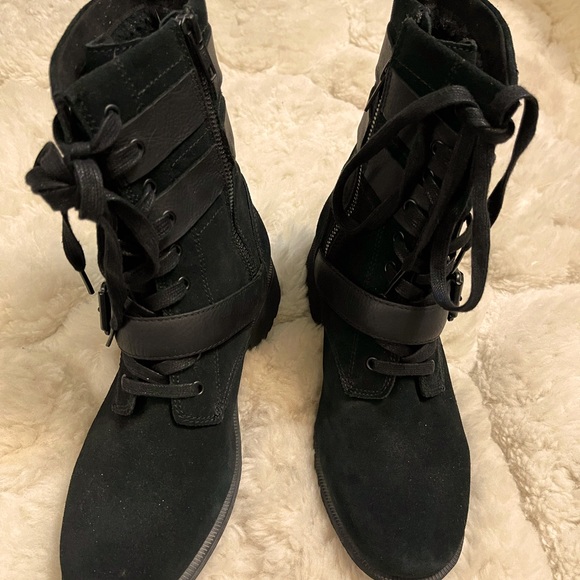 UGG boots - Picture 7 of 13